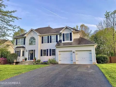 8 Augusta St, Wrightstown, NJ 08562 photo 2