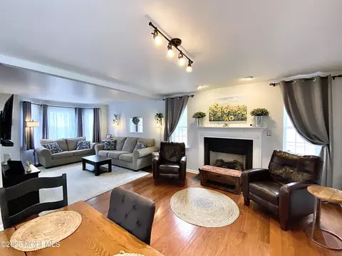 8 Augusta St, Wrightstown, NJ 08562 photo 7