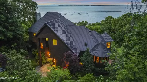 154 Ocean Blvd, Atlantic Highlands, NJ 07716