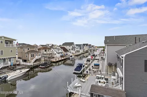 1707 Bay Blvd #4, Seaside Heights, NJ 08751