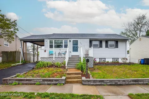 206 Arlington Ave, Union Beach, NJ 07735