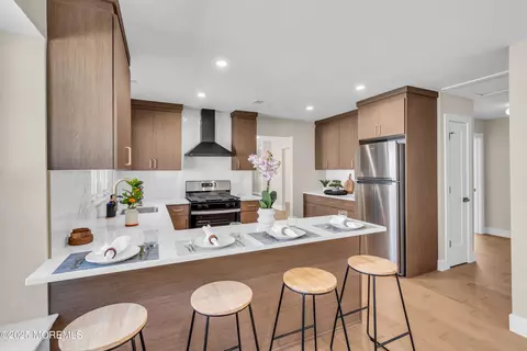 28 Twyford Ln, Manchester, NJ 08759