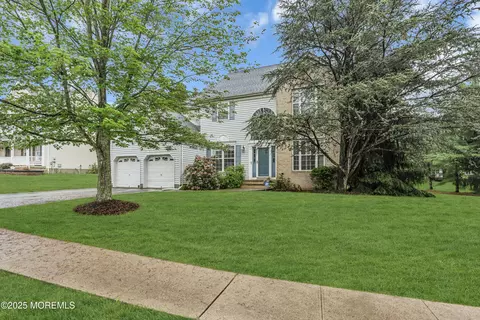 6 Cardinal Way, Raritan, NJ 08869