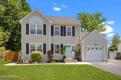 33 Red Maple Dr, Brick, NJ 08724 photo 5