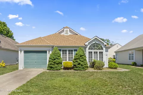 6 Rumford Ct, Jackson, NJ 08527