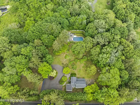 341 Chapel Hill Rd, Atlantic Highlands, NJ 07716