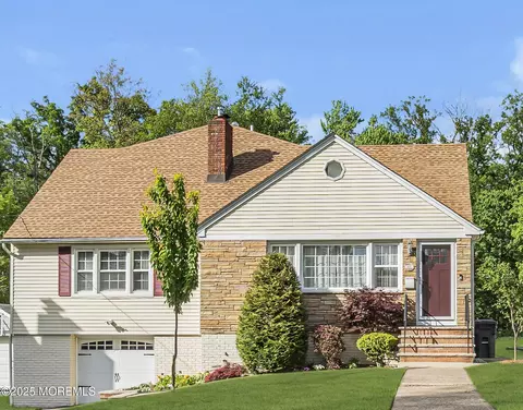 25 Glenview Rd, North Caldwell, NJ 07006