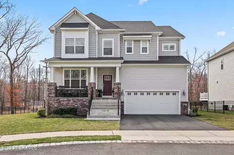 30 Heliport Dr, Tinton Falls, NJ 07724