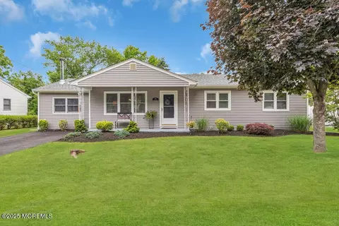 726 Hardean Rd, Brick, NJ 08724