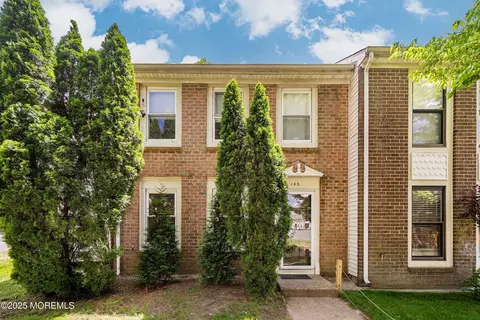 146 Stratford Pl, Lakewood, NJ 08701