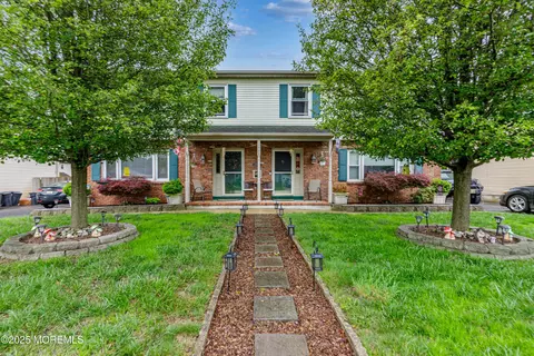 154 Bayshore Dr, Barnegat, NJ 08005