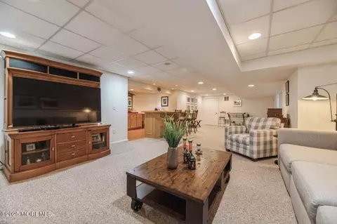 30 Thousand Oaks Ter, Howell, NJ 07731 photo 31