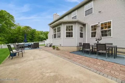 30 Thousand Oaks Ter, Howell, NJ 07731 photo 37