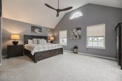 30 Thousand Oaks Ter, Howell, NJ 07731 photo 19
