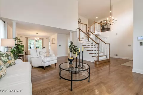 30 Thousand Oaks Ter, Howell, NJ 07731 photo 2