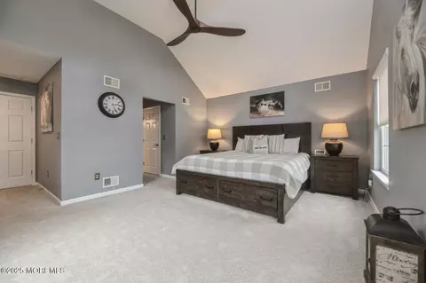 30 Thousand Oaks Ter, Howell, NJ 07731 photo 20