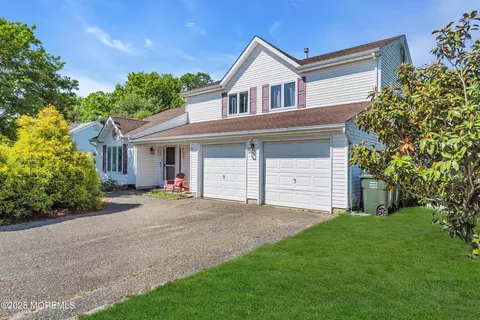 138 Locust St, Tuckerton, NJ 08087