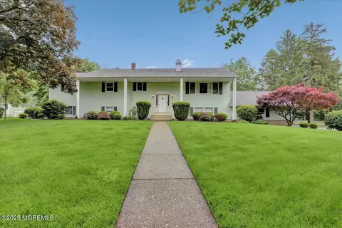 2 Harding Rd, Freehold, NJ 07728