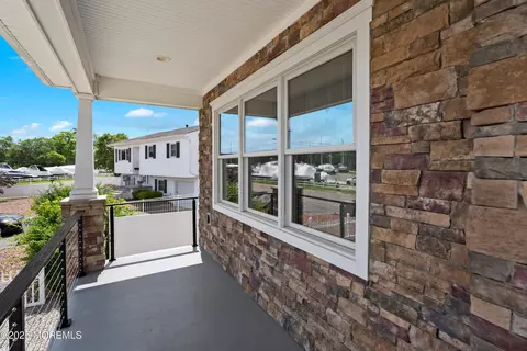 22 Corrigan Ave, Pine Beach, NJ 08741 photo 4