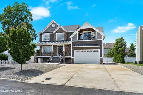 22 Corrigan Ave, Pine Beach, NJ 08741