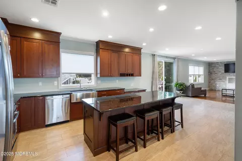 22 Corrigan Ave, Pine Beach, NJ 08741 photo 9