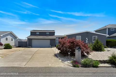 Exterior - 1107 Uranus Ct, Forked River, NJ 08731 photo 1 of 8