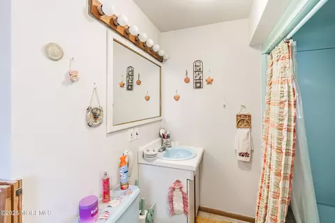 Bath - 1107 Uranus Ct, Forked River, NJ 08731 photo 1 of 1