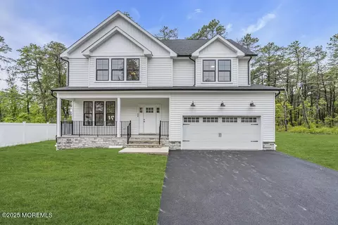 428 Baker Ave, Bayville, NJ 08721
