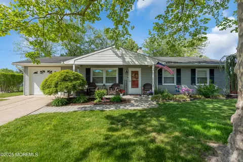 15 Tulsa Dr, Barnegat, NJ 08005