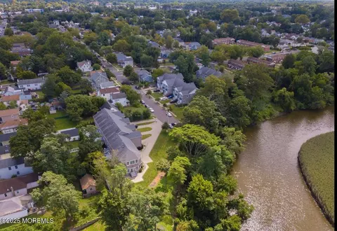 127 Bank St, Red Bank, NJ 07701