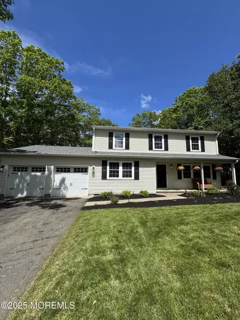 63 1st St, Barnegat, NJ 08005