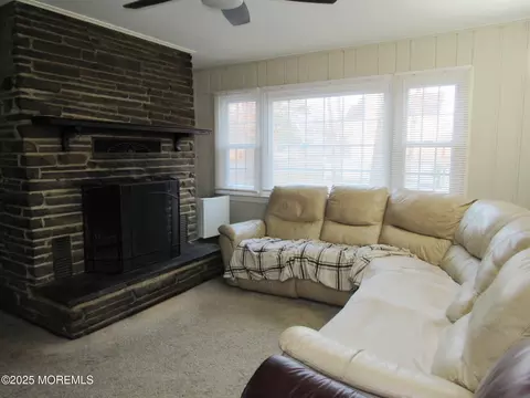 710 Baltic Dr, Brick, NJ 08723 photo 4