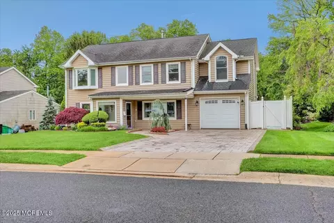 77 Warren Dr, Aberdeen, NJ 07747