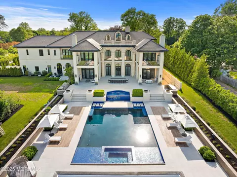 Exterior - 27 N Ward Ave, Rumson, NJ 07760 photo 2 of 16