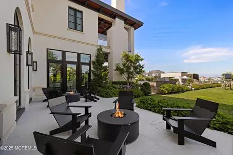 Exterior - 27 N Ward Ave, Rumson, NJ 07760 photo 13 of 16