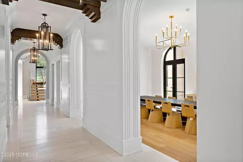 Entry Way - 27 N Ward Ave, Rumson, NJ 07760 photo 2 of 12