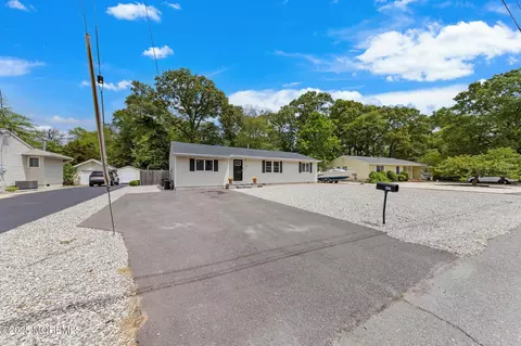 Exterior - 420 Conifer Dr, Forked River, NJ 08731 photo 3 of 15