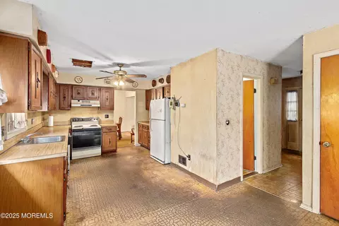 1233 Herkimer Rd, Brick, NJ 08724 photo 6