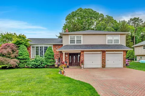 871 W Briar Ave, Toms River, NJ 08753