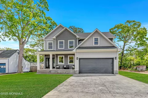 7 Cardinal Ave, Brick, NJ 08723