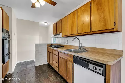 Kitchen - 28 Roberta Dr, Howell, NJ 07731 photo 2 of 4