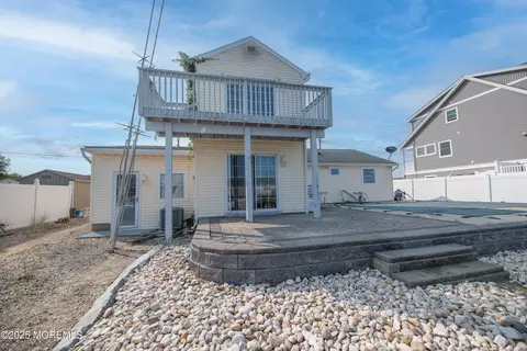 827 Leeward Dr, Forked River, NJ 08731 photo 11