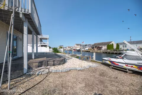 827 Leeward Dr, Forked River, NJ 08731 photo 6