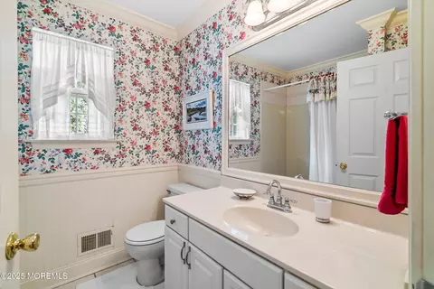 Bath - 303 Bayside East Pkwy, Forked River, NJ 08731 photo 2 of 3