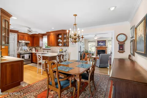 Dining - 303 Bayside East Pkwy, Forked River, NJ 08731 photo 2 of 2