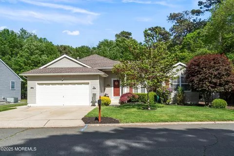 303 Bayside East Pkwy, Forked River, NJ 08731