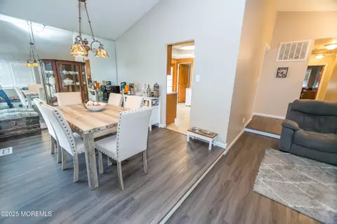 Dining - 21 Birmingham Dr, Jackson, NJ 08527 photo 1 of 2