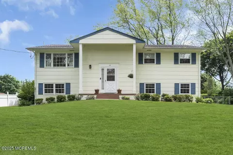 44 Hoover St, Freehold, NJ 07728