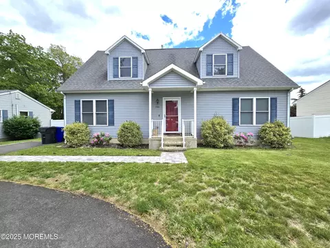 3911 Herbertsville Rd, Point Pleasant, NJ 08742