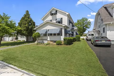 23 Stokes St, Freehold, NJ 07728